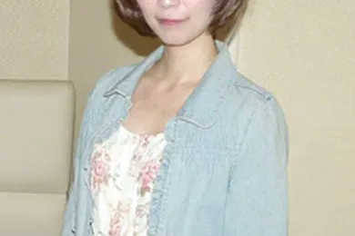 【素人特摄】沮丧的素人女孩在按摩院不断射精 花田真央