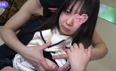 【素人特摄】FC2-2972795 合計3作品！怒涛の200分！！ R4卒業生の色白スレンダー美は剛毛未処理マン-cd1