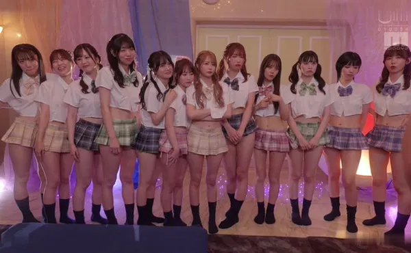 【经典有码】私立MOODYZスケベ特進科 青春フェラチオ学園 いつでも、どこでも、奪い合い超ハーレム！ぶっこ抜きバキュームで痴女られちゃうボク。 MOODYZ創立25周年記念Uncensored-MIRD-274
