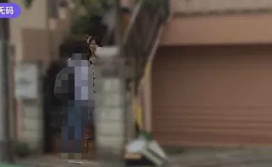 【素人特摄】FC2-3010858 【個人】優しそうな旦那を尻目に、遊ぶ金欲しさに融資を受ける美人チャラ妻他人棒に食らいつき